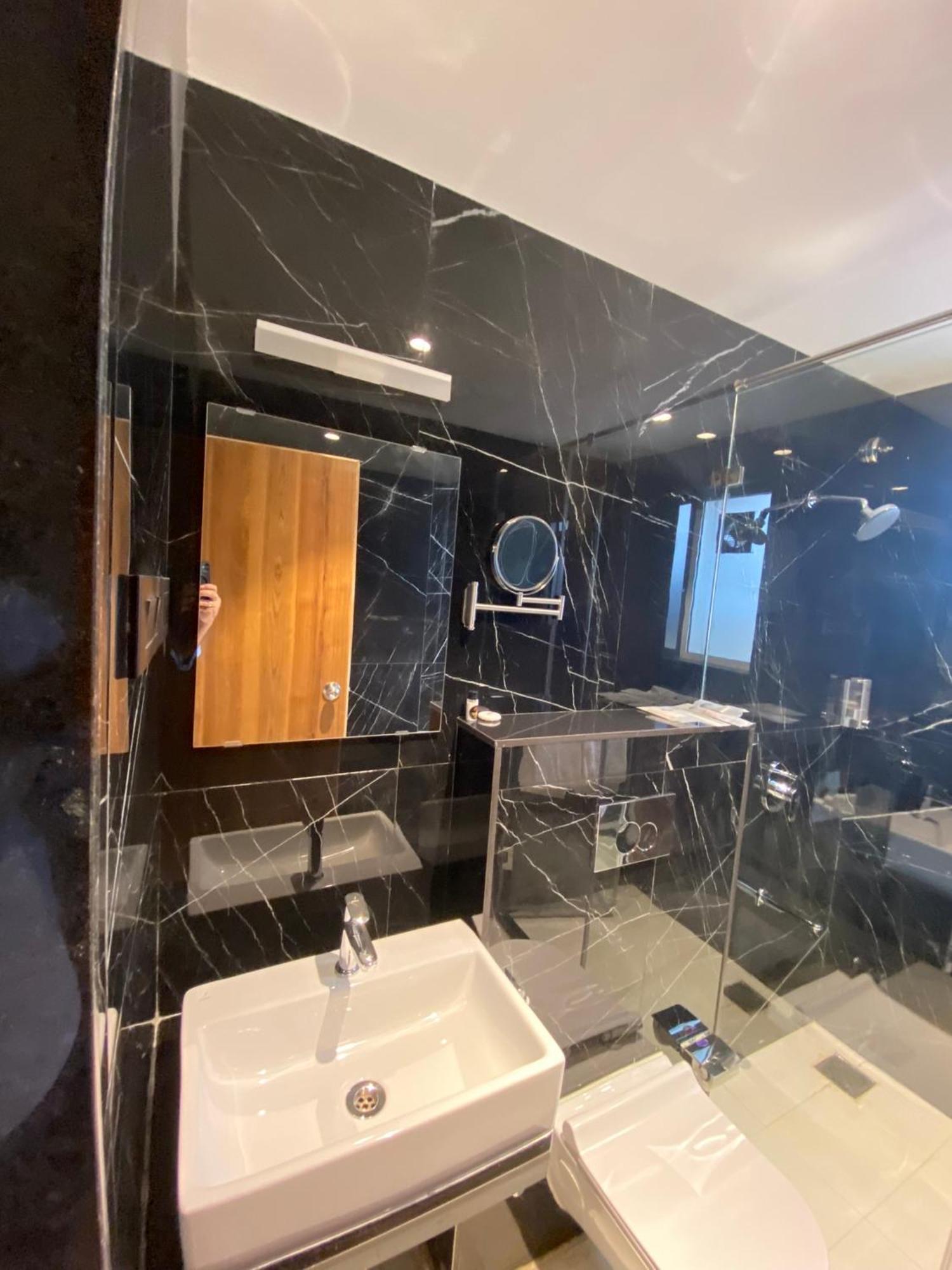 Hotel Mumbai House, Malad Extérieur photo