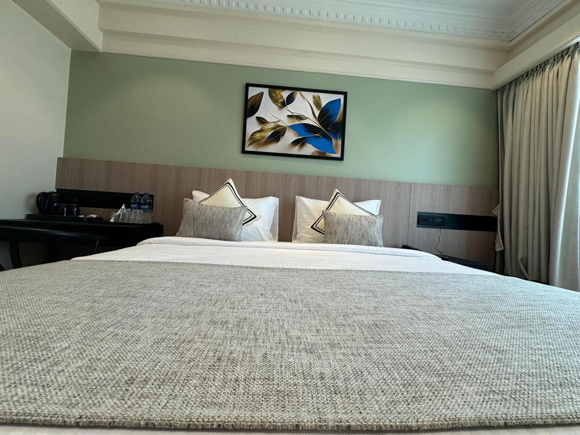 Hotel Mumbai House, Malad Extérieur photo